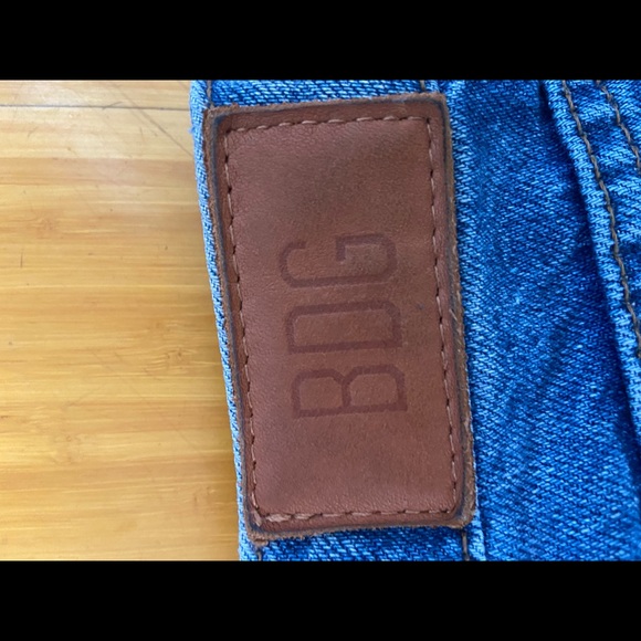 BDG Mom Jeans - Picture 3 of 4